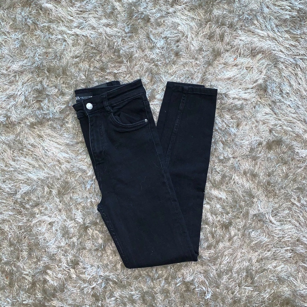 Black, skinny leg Zara jeans